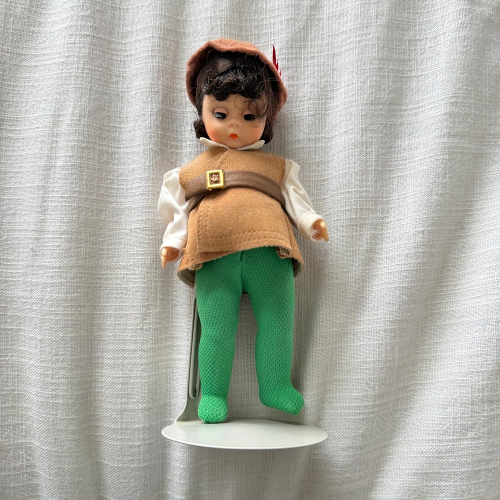 Vintage Madame Alexander Robin‎ Hood 8 Inch Doll Brown Green Outfit with Stand
